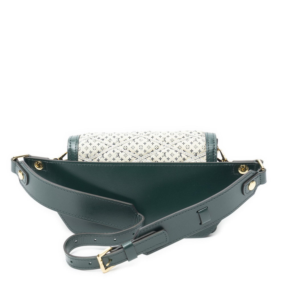 Louis Vuitton Dauphine Bumbag - Picture 5 of 10